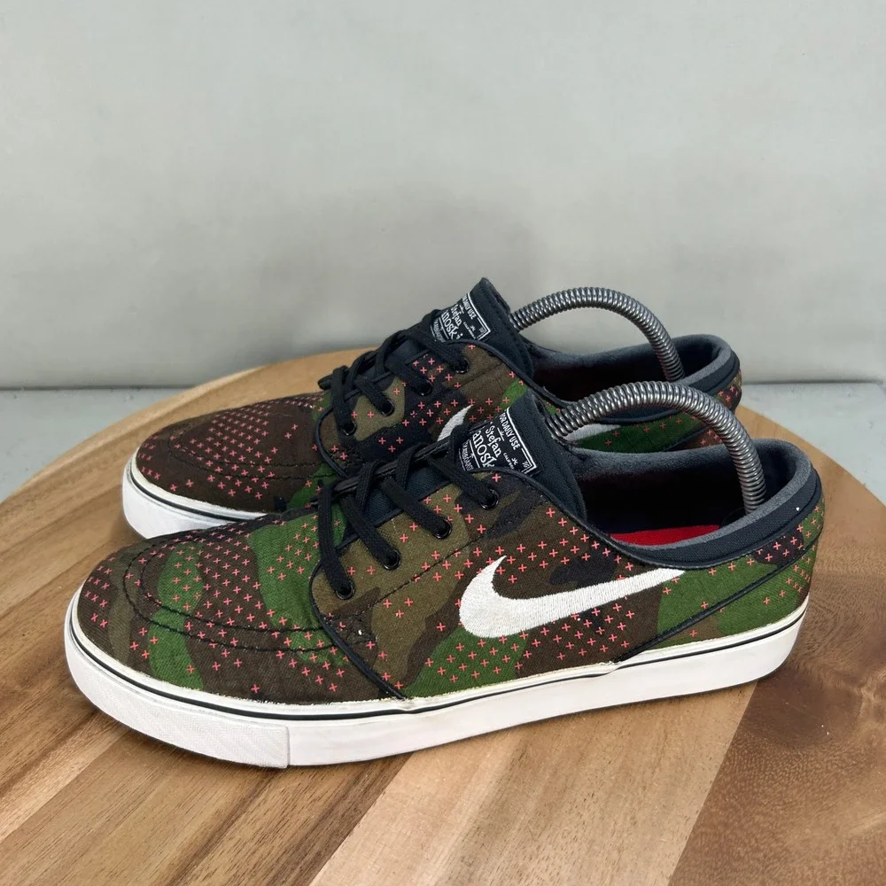 Nike SB Stefan Janoski Camo Dot Mens Skate Shoes 705190-216 Size 9.5 Camouflage